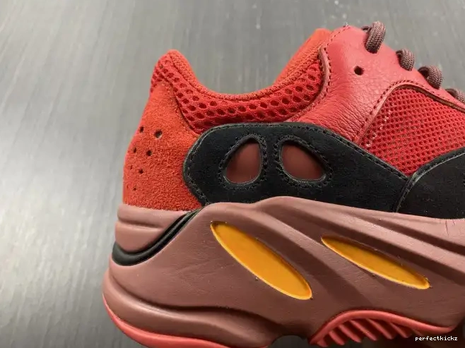 Yeezy Red Boost 700 HQ6979 Hi-Res Adidas 0527